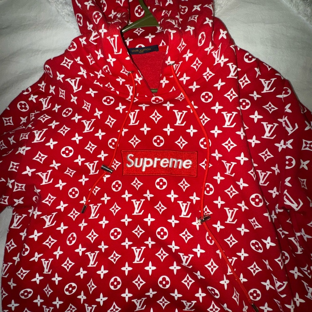 supreme louis vuitton hoodie